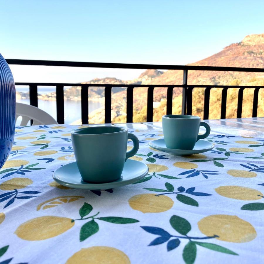 Collina Del Sole Lejlighed Letojanni Eksteriør billede